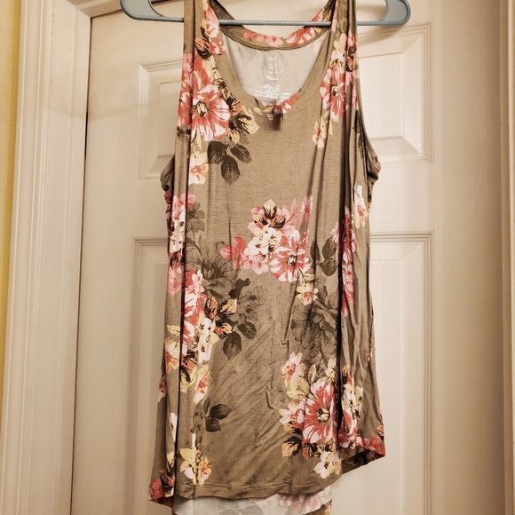 Maurices Tops - 🌸Brand new with tags large